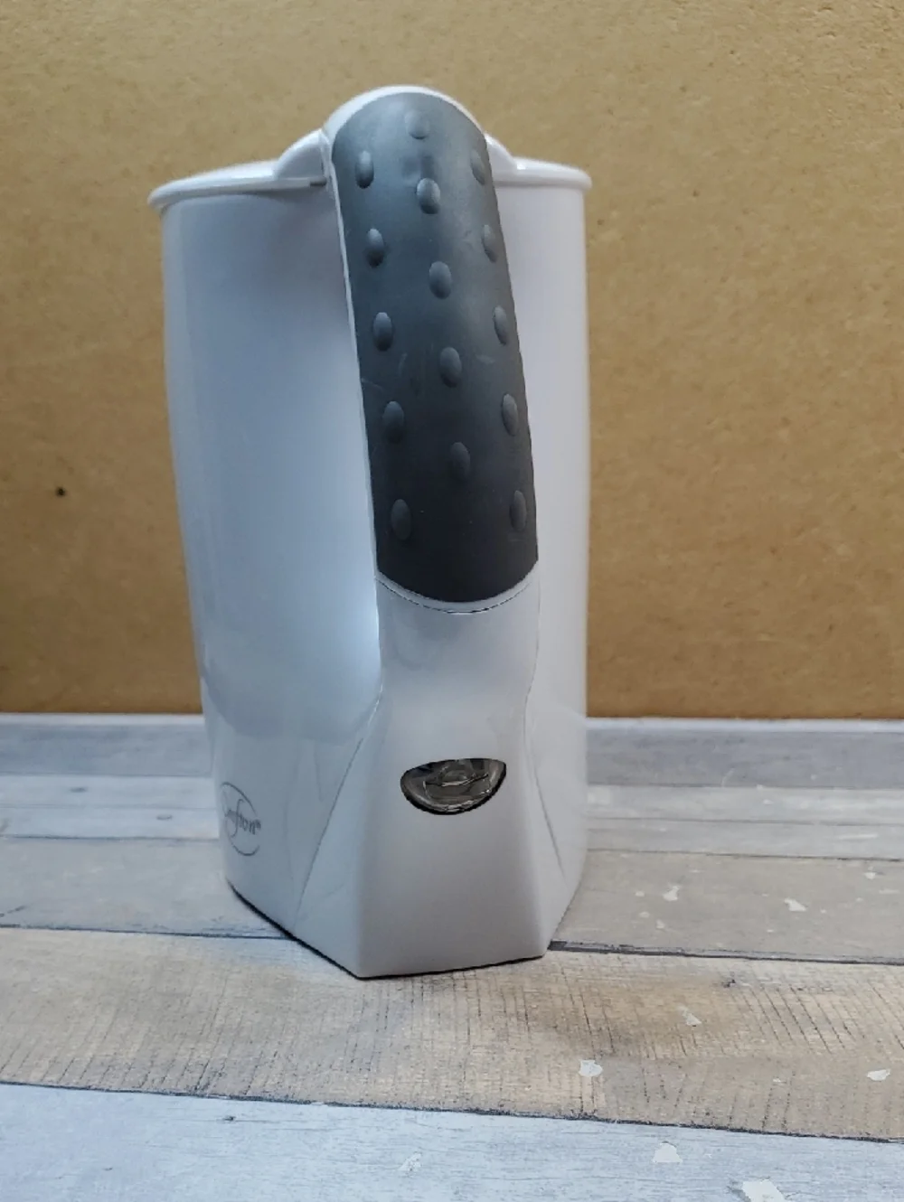 CROFTON Electric Cordless Water Kettle 1.8 qt. Tea Kettle 1500 Watts